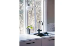 Bell Fönsterlampa 15cm Svart/Opalvit