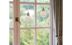 Elin Fönsterlampa 10cm Mässing/Opal