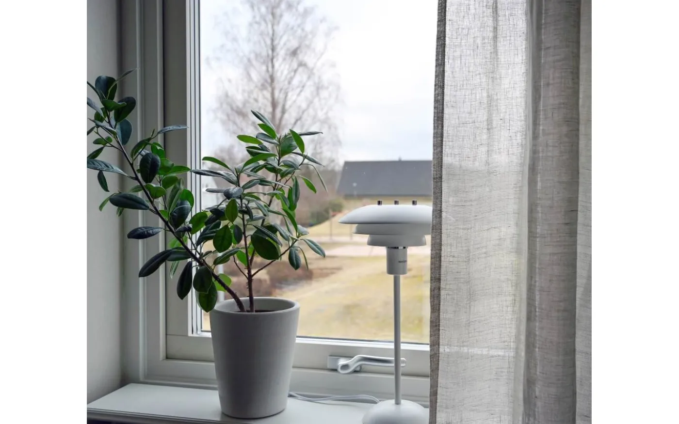 Epsilon Bordslampa 37cm Vit