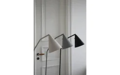 Funil Golvlampa LED 3-Steg-DIM 144cm Svart