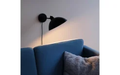 Futura Vägglampa Svart