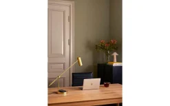 Hubble Read Bordslampa 64cm Borstad Mässing