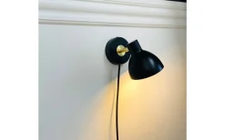 Lilje Vägglampa Svart/Mässing