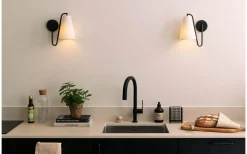 Lou Vägglampa Vit Bouclé/Svart