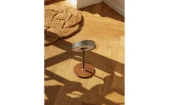 On The Move Uppladdningsbar Bordslampa LED 3-Steg DIM Gun Black