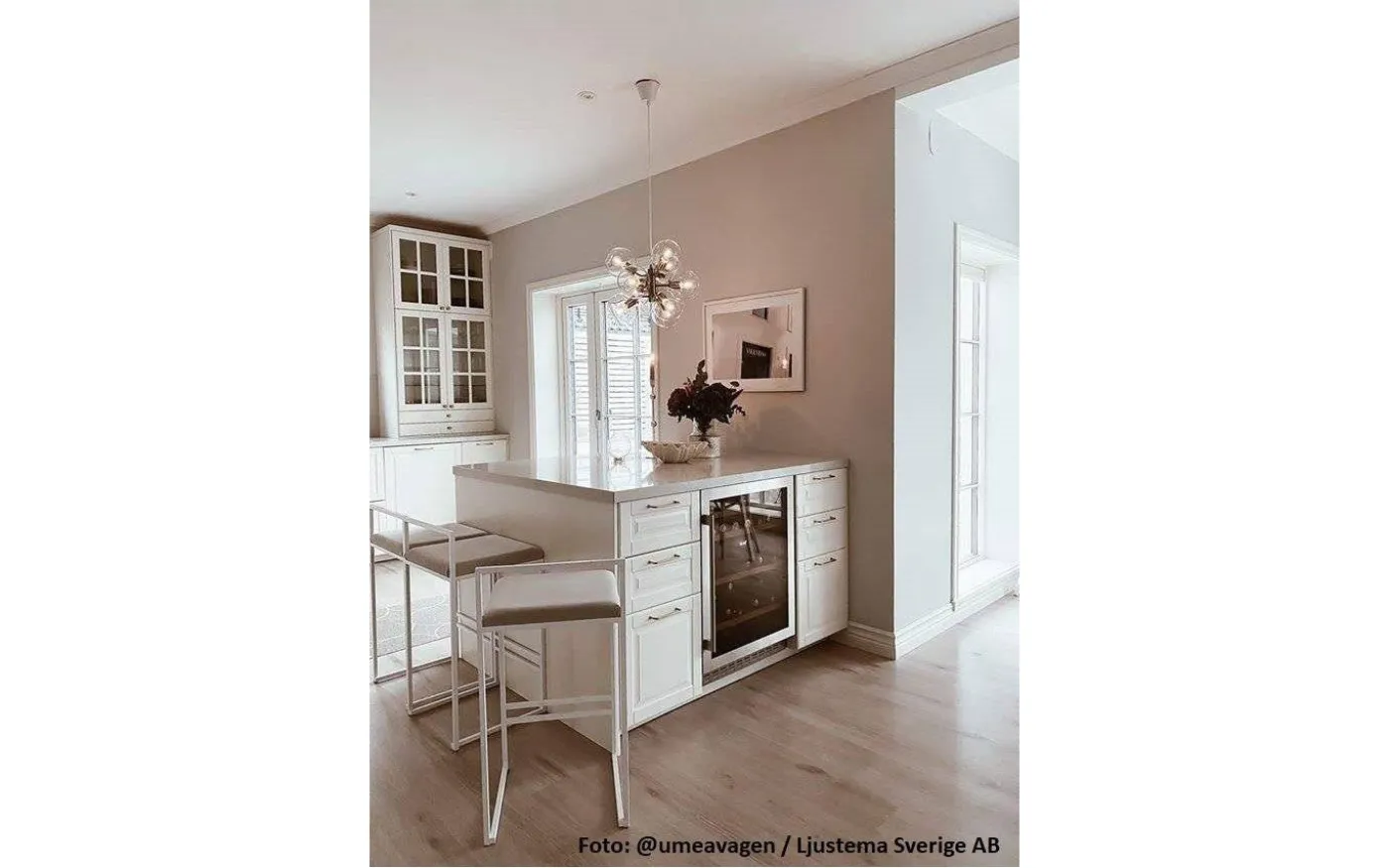 Tage Taklampa Nickel med Klarglas