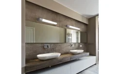 Tragacete 1 Spegelbelysning med Uttag 68cm LED 4000K 15W Silver IP44