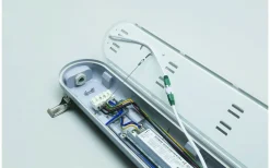 Triton LED-Armatur 60cm 2500lm 20W 4000K IP65 D-märkt